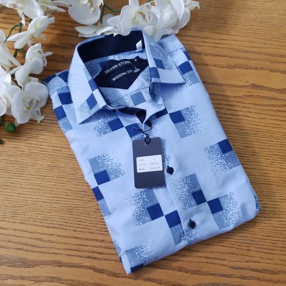 NWT Silver Stone Button Down Long Sleeve  Shirt